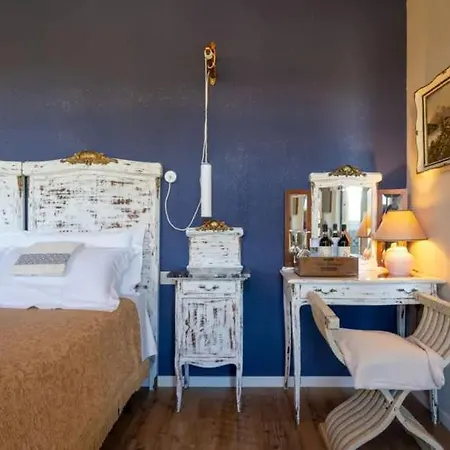 Helix 1912 לינה וארוחת בוקר San Damiano dʼAsti