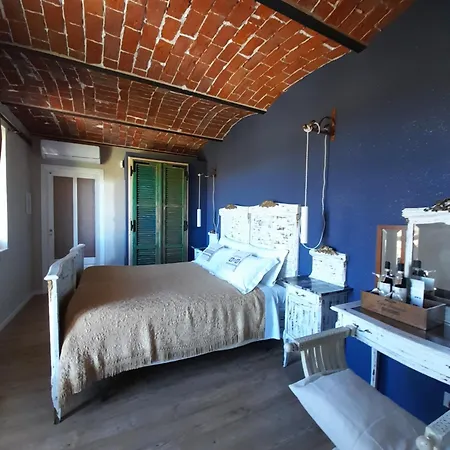 Bed & Breakfast Helix 1912 4*