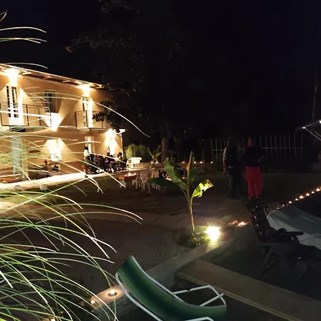 Helix 1912 לינה וארוחת בוקר