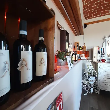 לינה וארוחת בוקר Helix 1912 4*