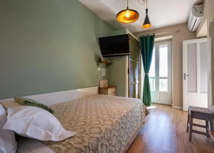 Helix 1912 Bed and Breakfast