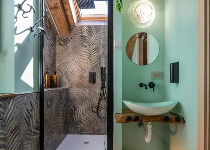 Bed and Breakfast Helix 1912 4*