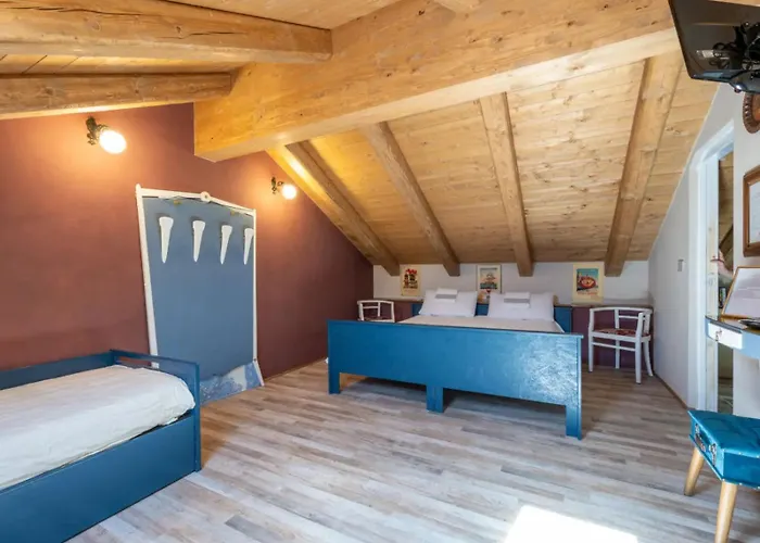 Helix 1912 Bed and Breakfast 4*